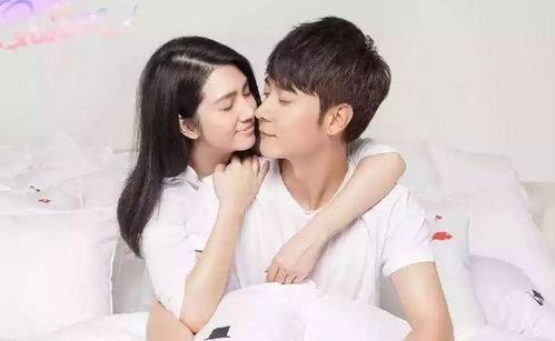 娱乐圈吃瓜的两人叫什么